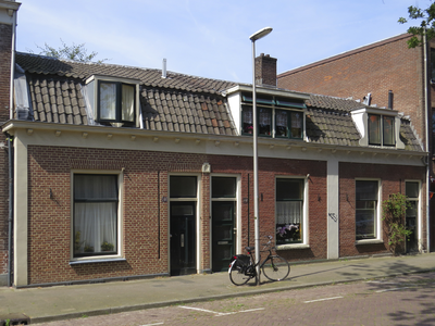 906972 Gezicht op de voorgevels van de woningen 1e Daalsedijk 240-244 te Utrecht.